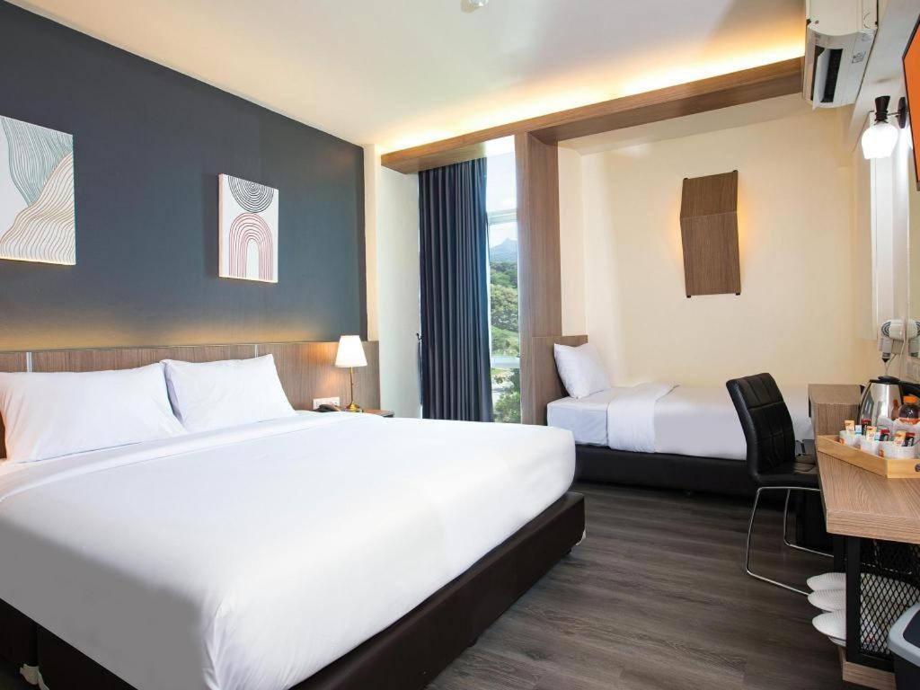 B2 Mae Sot Boutique & Budget Hotel Exterior photo