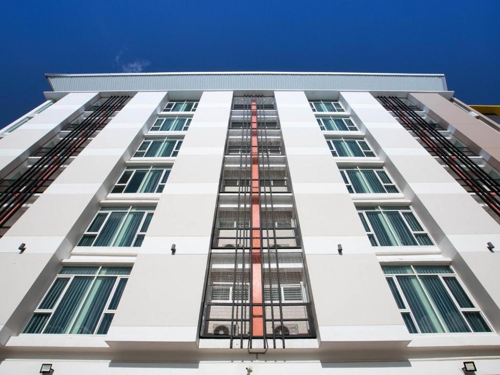 B2 Mae Sot Boutique & Budget Hotel Exterior photo